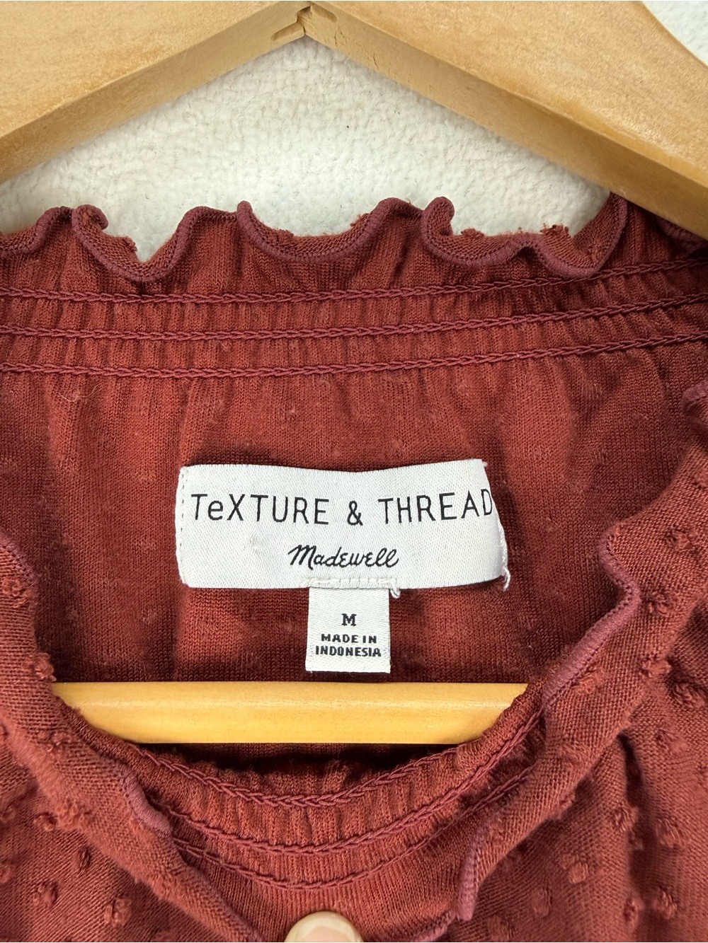 Madewell Texture and Thread Textured Ruffle Neck Top 1/2 Sleeve Rust - Picture 3 of 9